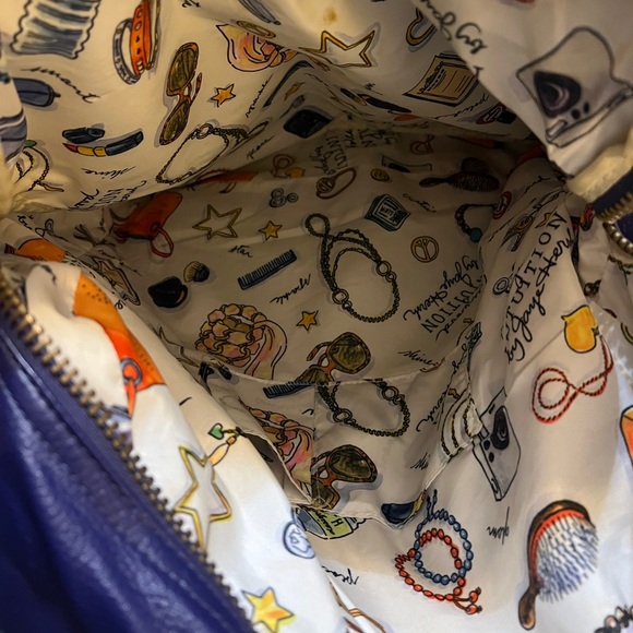 Retro purple messenger bag with TONS of storage! - Picture 5 of 7